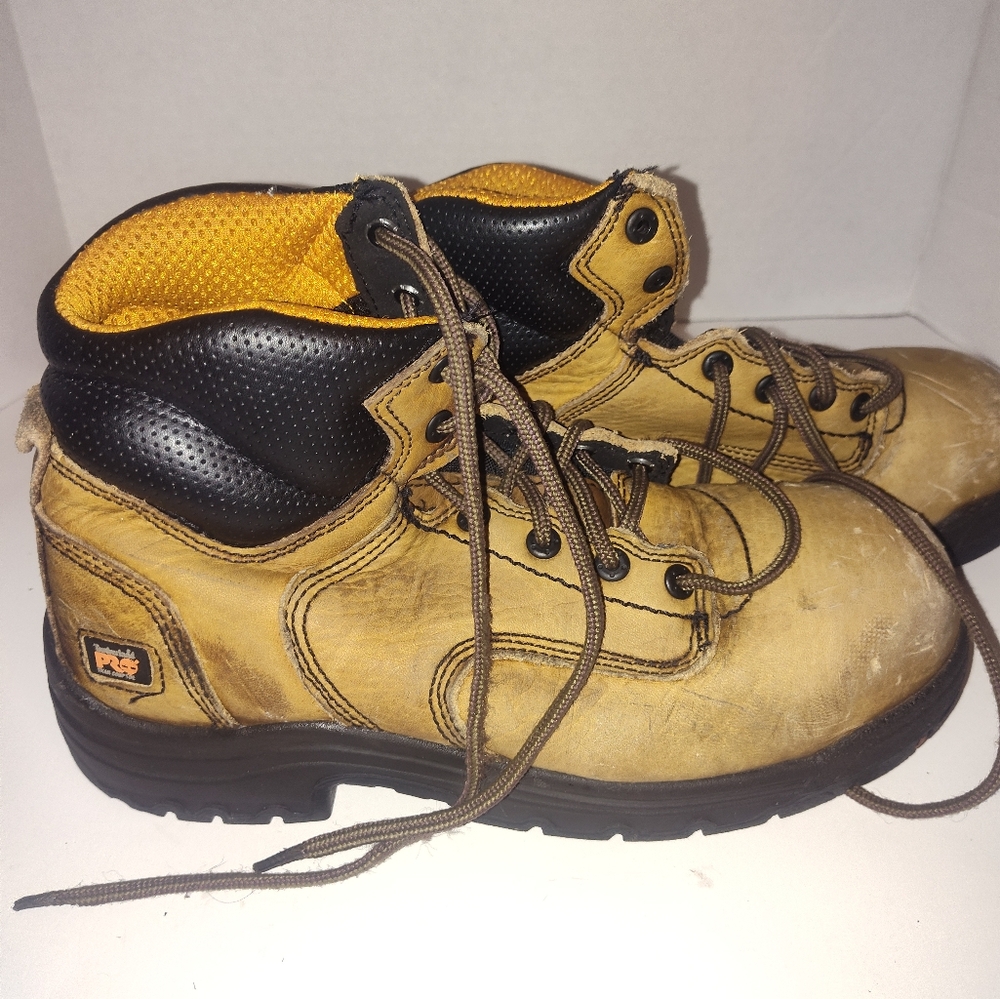 Men's TiTAN 6" Alloy Toe Work Boot (SIZE 9)